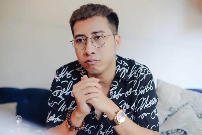 Only C nói về hành động đập bàn trên sóng truyền hình để bảo vệ Miu Lê-3