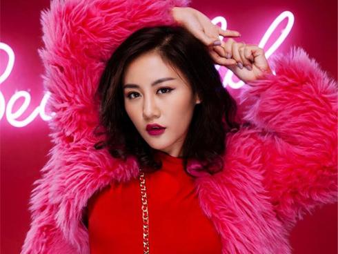 Bị rách váy trước giờ diễn, Văn Mai Hương cảm kích khi được bà bụt Mỹ Tâm cứu nguy-5