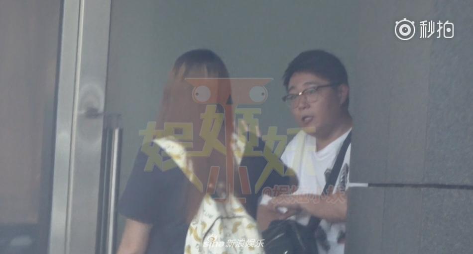 Giật mình hình ảnh nghèo khó của sao nhí Ô Long Viện Hác Thiệu Văn đình đám một thời-4