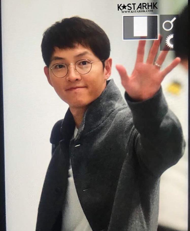 Song Joong Ki khoe nhẫn cưới, Lee Young Ae - Honey Lee cùng dàn sao đổ bộ MAMA Hong Kong-2