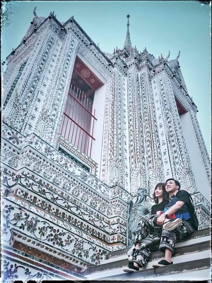 Trấn Thành bị soi vì sàm sỡ vòng một của Hari Won nơi đông người-7