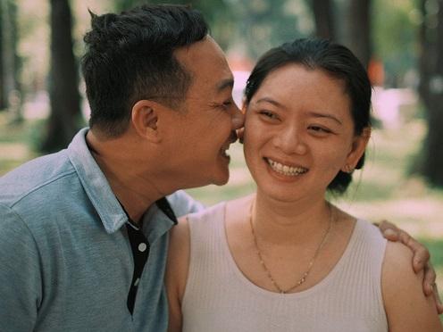 Nhờ bức ảnh chụp ngoài cửa sổ, cô gái xinh đẹp phát hiện bạn đời có cả tá nhân tình-4