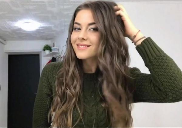 Nhờ bức ảnh chụp ngoài cửa sổ, cô gái xinh đẹp phát hiện bạn đời có cả tá nhân tình-3