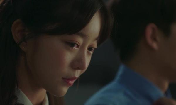 Cô dâu mới chết lặng khi bước vào phòng tân hôn-1