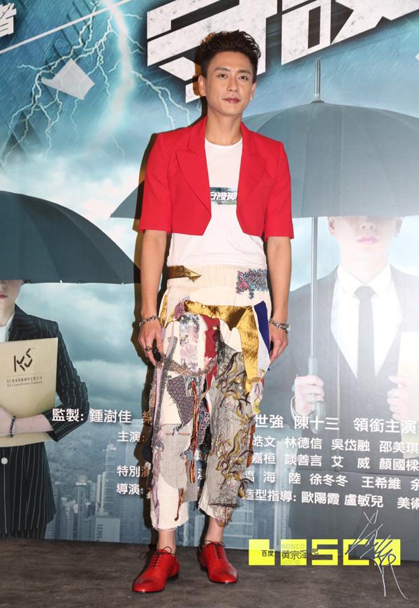 Hoảng hốt chứng kiến loạt mỹ nam bỗng dưng... nữ tính, thích được mặc váy trang điểm-4