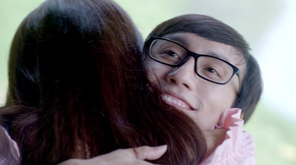 Glee: Bất chấp Hòa Minzy gạ gẫm quan hệ, Rocker Nguyễn vẫn chung thủy với Cindy V-12