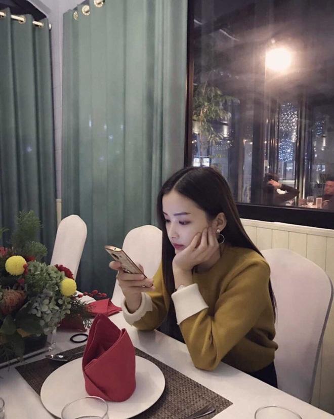 Hé lộ danh tính hot girl bán trà sữa gây bão mạng xã hội những ngày qua-2