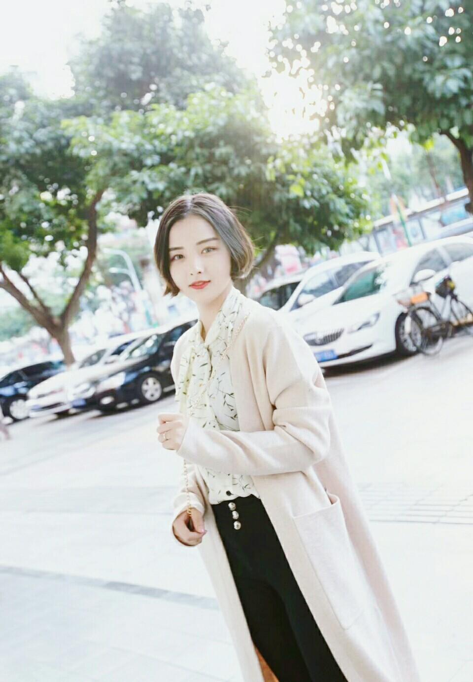 Hé lộ danh tính hot girl bán trà sữa gây bão mạng xã hội những ngày qua-5