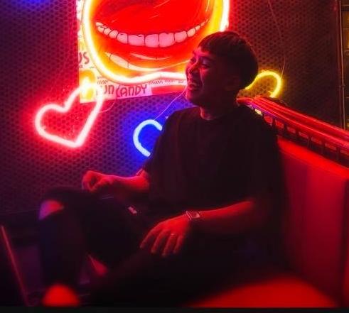 Hot girl - hot boy Việt 2/12: Hạnh Sino hé lộ ảnh giường chiếu khéo khoe vòng 1 gợi cảm-4