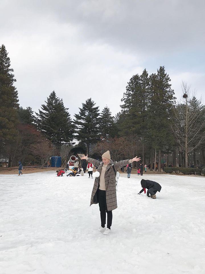 Hot girl - hot boy Việt 2/12: Hạnh Sino hé lộ ảnh giường chiếu khéo khoe vòng 1 gợi cảm-8