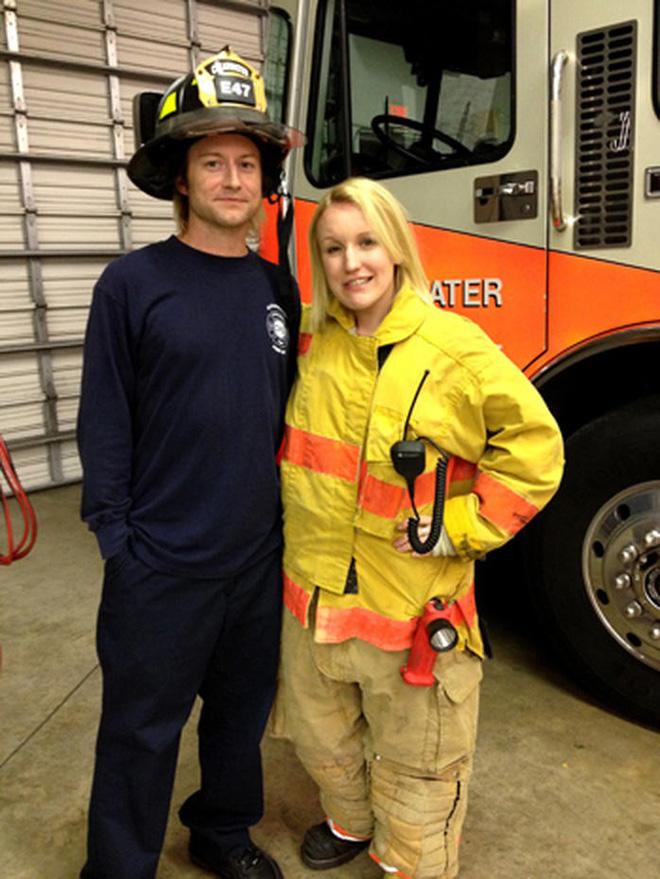 Cho bạn trai ôm lần cuối trước khi chia tay, cô gái xinh xắn đau đớn lãnh 32 nhát dao-10