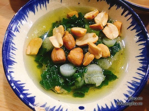 Thèm chảy nước miếng mâm hàu nướng vỉa hè 24 vị độc nhất vô nhị ở Sài Gòn-7