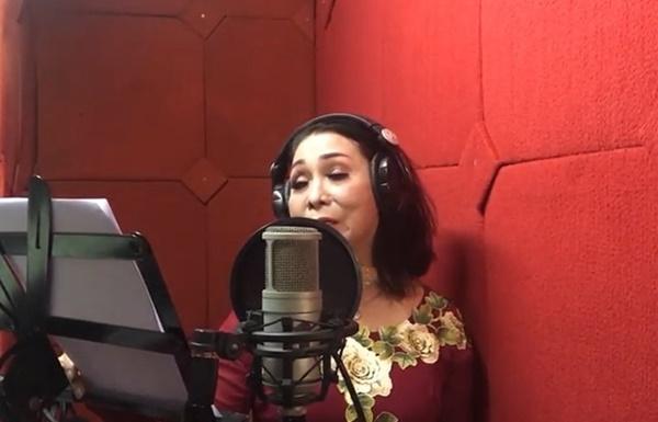 NSND Bạch Tuyết hát cải lương Đừng hỏi em của Mỹ Tâm-1