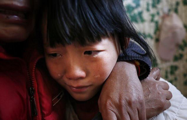 Cô bé 14 tuổi mắc ung thư: Bố mẹ hãy để con đi, đừng chữa bệnh nữa-1