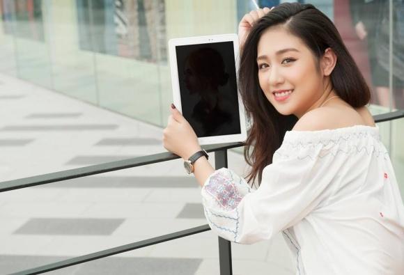 Hot girl - hot boy Việt 3/12: Phan Thành than thở thức trắng đêm vì lịch trình công việc-3