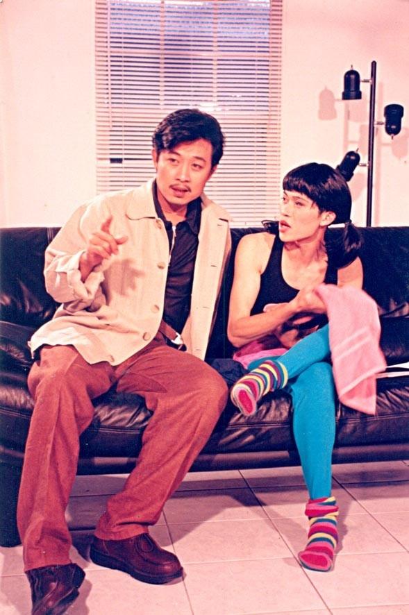 Ông hoàng bà chúa showbiz Việt và chuyện bán đồ lót, hát trên xe tải khởi nghiệp-4