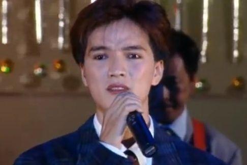 Ông hoàng bà chúa showbiz Việt và chuyện bán đồ lót, hát trên xe tải khởi nghiệp-7