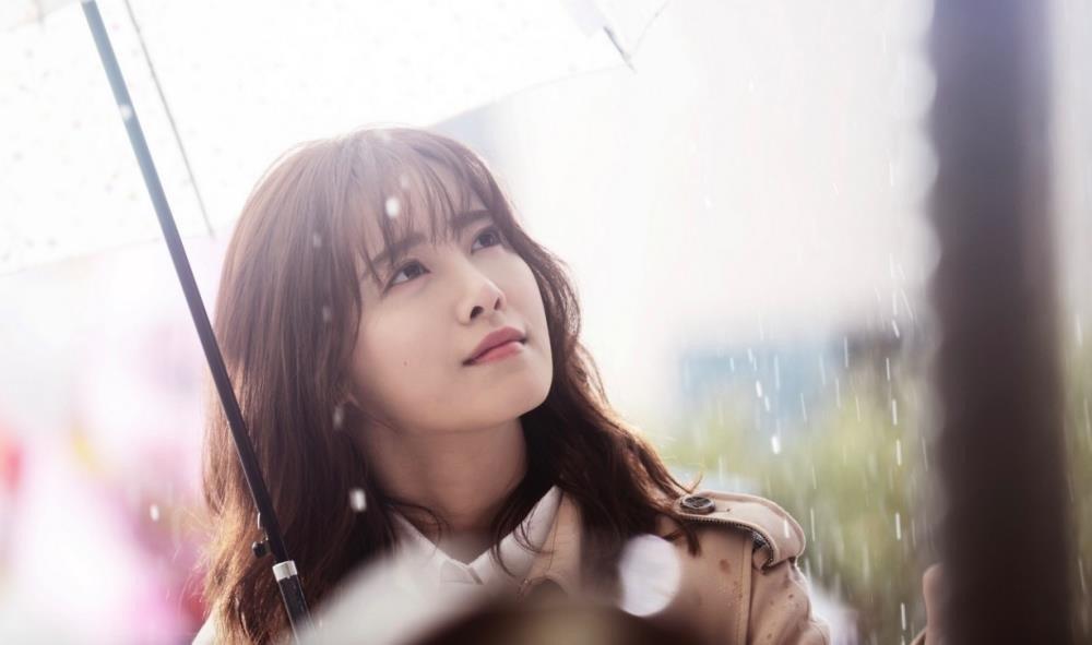 Sao Hàn 3/12: Mỹ nhân gợi cảm xứ Hàn bất ngờ tiết lộ không được sao nam nào tán tỉnh-2