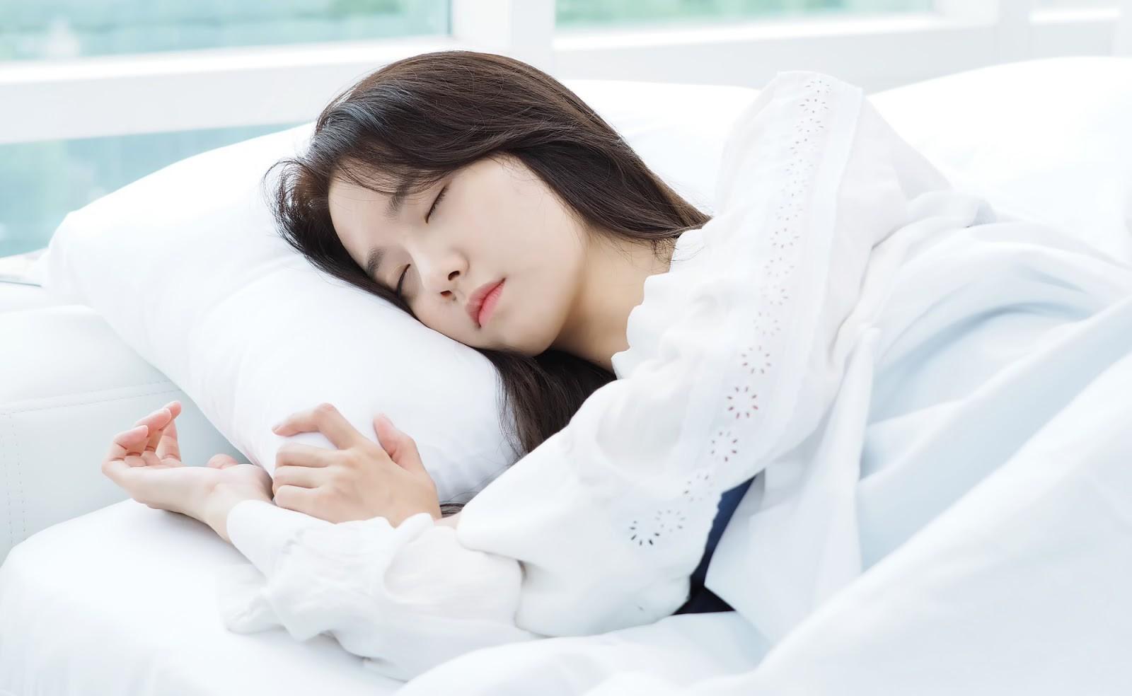 Những thói quen giúp hạn chế tình trạng da bóng nhẫy dầu trên khuôn mặt-3