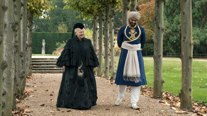 Mối tình kỳ lạ của Nữ hoàng và chàng người hầu kém 44 tuổi từng bị coi là bê bối trong lịch sử Hoàng gia Anh-6