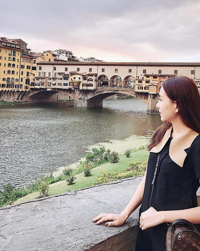 Kỉ niệm 1 năm ngày cưới, ‘hot girl thời tiết’ Mai Ngọc tung clip đẹp tựa ngôn tình-7