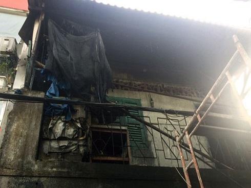 Cháy nhà lúc rạng sáng, 3 mẹ con tử vong