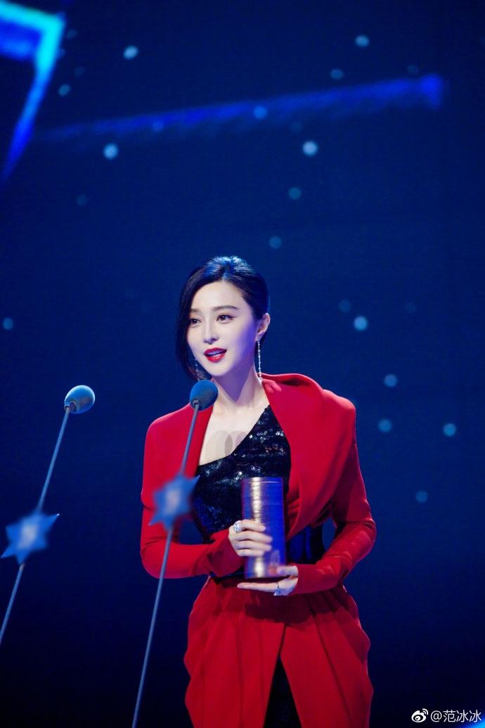 Phạm Băng Băng diện đầm xuyên thấu, cắt xẻ táo bạo vẫn đẹp không góc chết-2