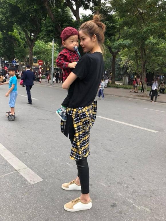 Tin sao Việt: Hoa hậu Thu Thảo hào hứng ăn phở mẹ nấu cùng chồng đại gia-10