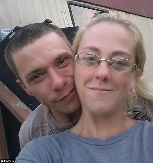 Cả năm trời không được gặp con, người cha suy sụp biết tin con gái 3 tuổi bị giết chết khi ở với mẹ và bạn trai-3