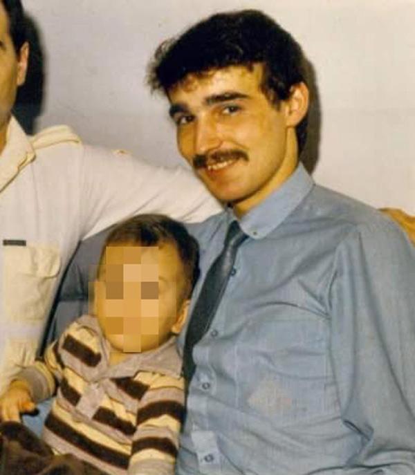 Cô gái 19 tuổi trốn gia đình bay sang nước khác để đính hôn với bạn trai đáng tuổi bố-2