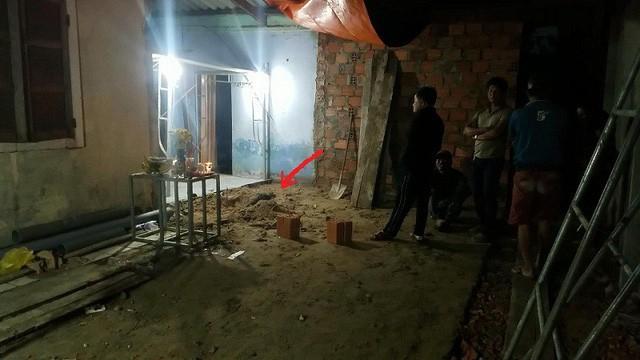 Vụ phát hiện xương người dưới nền nhà: Xương sọ bị vỡ một mảng lớn-2