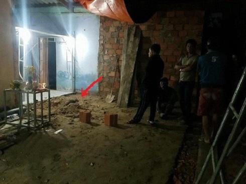 Vụ phát hiện xương người dưới nền nhà: Xương sọ bị vỡ một mảng lớn