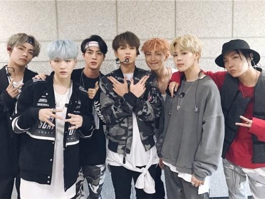 Hậu ‘công phá’ MAMA và MMA 2017, BTS liên tiếp nhận tin vui cuối năm