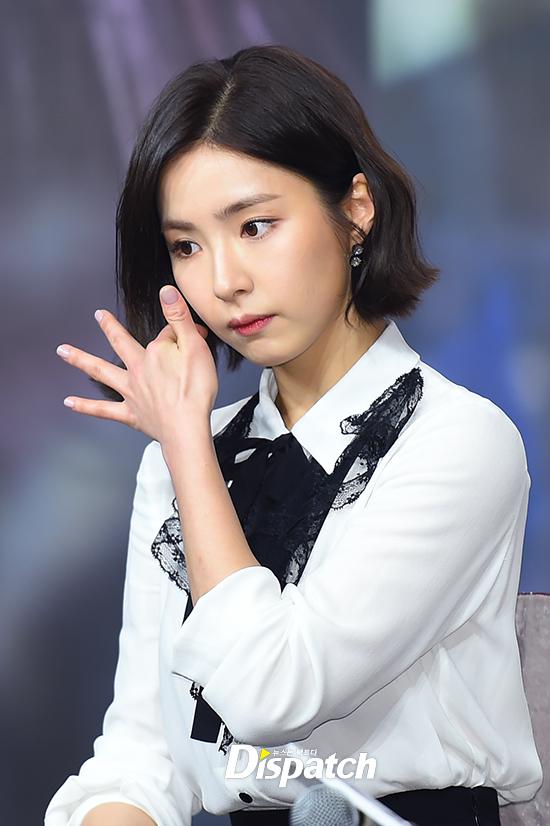 Sao Hàn 5/12: Mỹ nhân mặt đơ Shin Se Kyung đẹp không góc chết-1