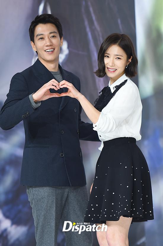 Sao Hàn 5/12: Mỹ nhân mặt đơ Shin Se Kyung đẹp không góc chết-2