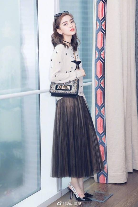 Chán gợi cảm Angela Baby cưa sừng làm nghé bên David Beckham-6