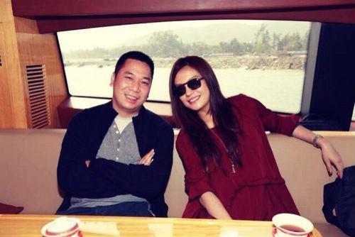 Chồng Triệu Vy lần đầu chia sẻ quá khứ nhọc nhằn, nửa đêm viết tâm thư cho vợ sau scandal gian lận chứng khoán-1