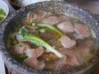 2 món phở đang khiến cộng đồng ẩm thực Sài Gòn sôi sục: Tô ngập thịt bò giá 2,3 triệu, tô sang chảnh với nguyên con tôm hùm