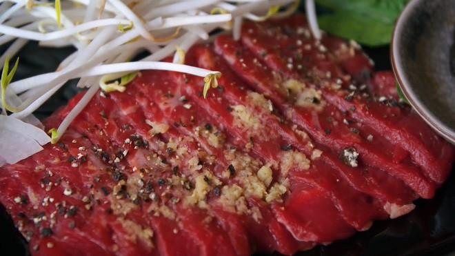 2 món phở đang khiến cộng đồng ẩm thực Sài Gòn sôi sục: Tô ngập thịt bò giá 2,3 triệu, tô sang chảnh với nguyên con tôm hùm-9