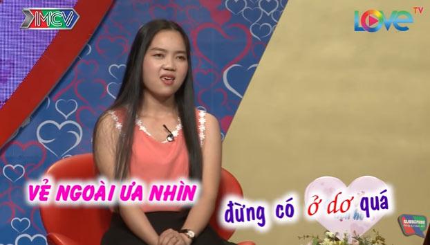 Anh chàng kêu tim anh đập nhanh lắm loay hoay tìm nút bấm vì sợ bỏ lỡ mất gái xinh-4