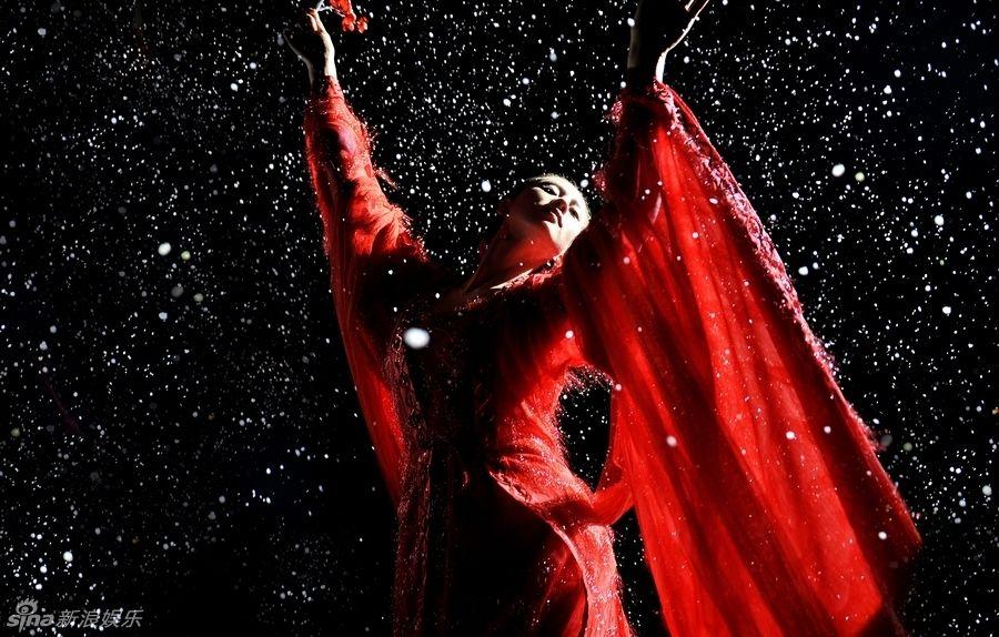 Những điệu múa lay động lòng người của mỹ nhân phim Hoa ngữ-5