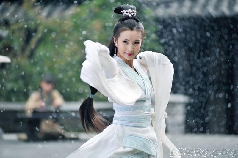 Những điệu múa lay động lòng người của mỹ nhân phim Hoa ngữ-7