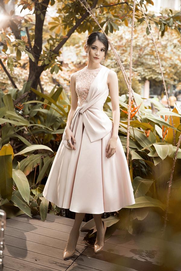 Bất chấp Phạm Hương cá tính nổi bật, Angela Phương Trinh vẫn chiếm spotlight thảm đỏ tuần này-6