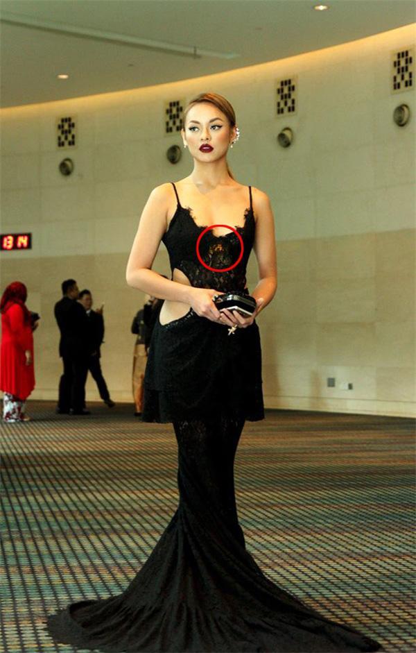 Chắc sao Việt cũng không muốn nhìn lại loạt ảnh hở bạo, kém tinh tế như thế này của mình!-10