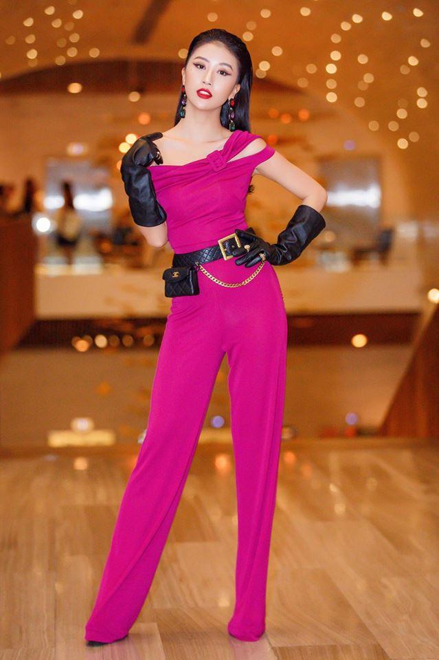 Rũ bỏ mác hotgirl, Quỳnh Anh Shyn lên đời phong cách sexy chẳng kém bất cứ đàn chị nào-3