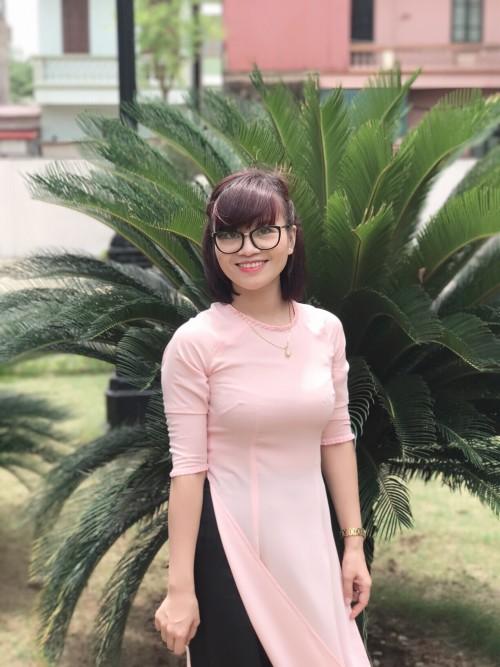 Bộ ảnh em chưa 18′ phiên bản cô giáo 38 tuổi khiến bao người phải trầm trồ-10