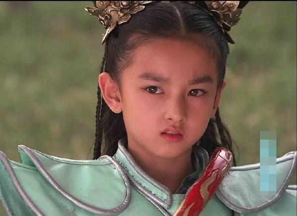 Nhan sắc trưởng thành đẹp tựa nữ thần của Na Tra Tống Tổ Nhi-1