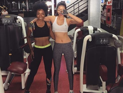 Tin sao Việt: Tăng Thanh Hà quậy tưng bừng cùng hội chị em bạn dì ngày cuối tuần-13