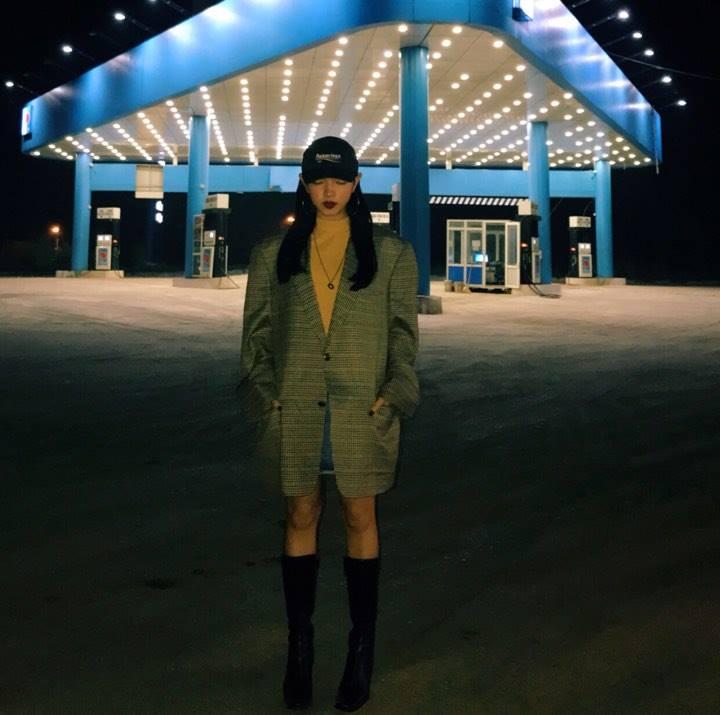 Đồng Ánh Quỳnh chuộng phong cách manly nổi bật nhất street style tuần qua-5