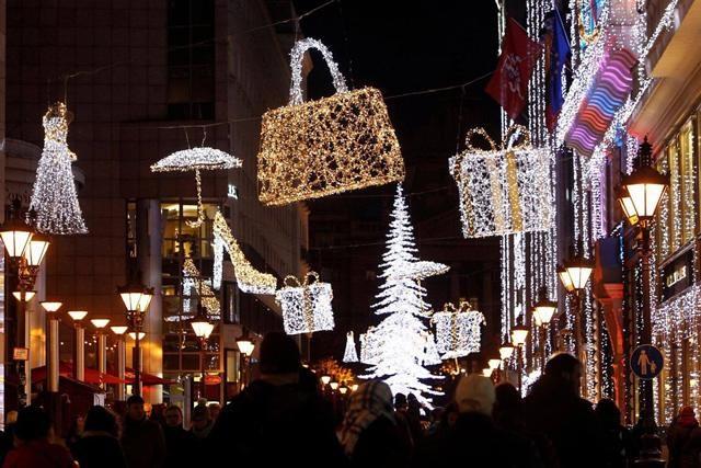 Những hình ảnh Giáng sinh 2017 lung linh sắc màu trên khắp thế giới-5